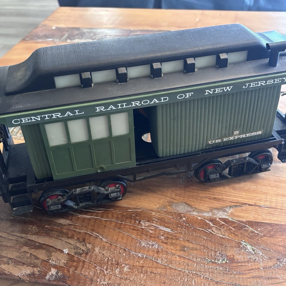 Jim Beam US Express 5 Baggage Car Central Railroad of New Jersey Decanter Empty